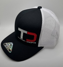 https://www.tractionconcepts.com/Torque-Black-White-Snapback-Hat-p/traction-hat-1-0002.htm